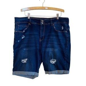 Sandpiper Destressed Denim Shorts Sz. 22
